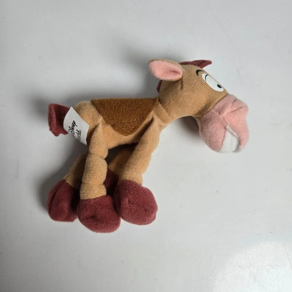 Walt Disney World Kelloggs Bullseye Mini Bean Bag Plush 3.5